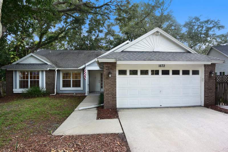 3 bedroom Single Family Residence at 1672 Countrywood Street, Rolling Oaks, Tarpon Springs — photo 3
