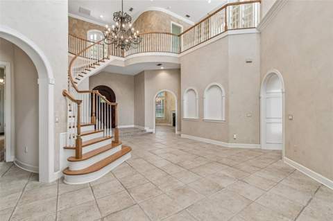 702 Berrocales De Avila, Tampa FL - photo 13 of 84
