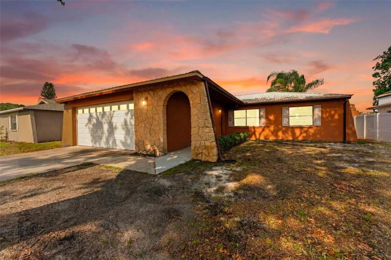 3 bedroom Single Family Residence at 611 Tangerine Drive, Harbor Palms Unit Eleven, Oldsmar — photo 2