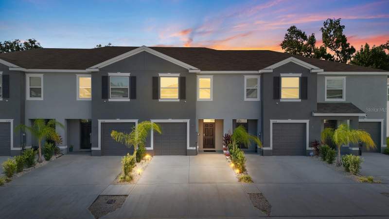 3 bedroom Townhouse at 5052 Captain Davis Drive, Forest Brooke, Wimauma — photo 2