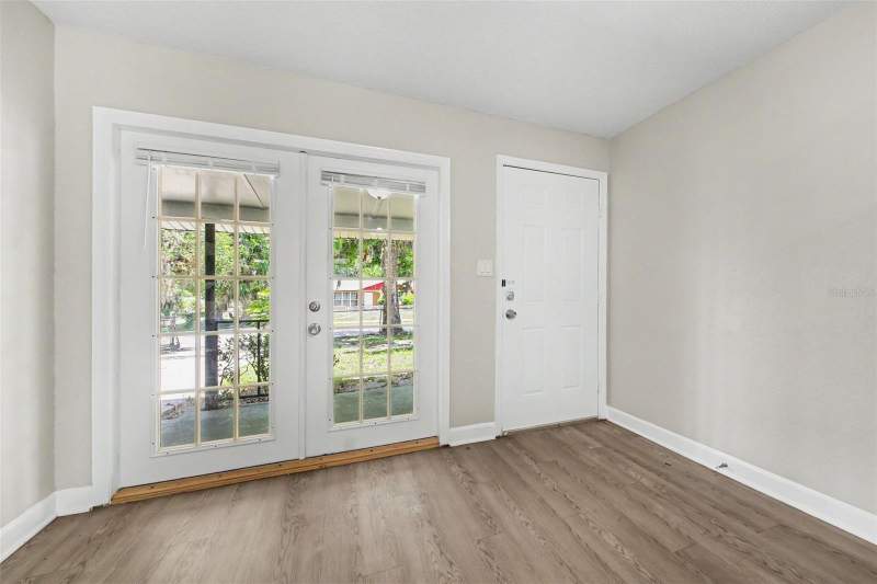 3 bedroom Single Family Residence at 1109 Inland Street, Leesburg Oakhill Park, Leesburg — photo 3