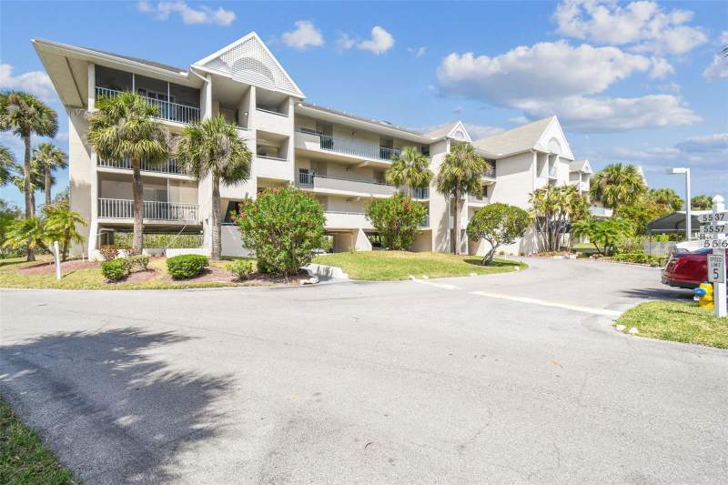 3 bedroom Condominium at 5537 Sea Forest Drive #301, Heather Cove New Port Richey P, New Port Richey — photo 4