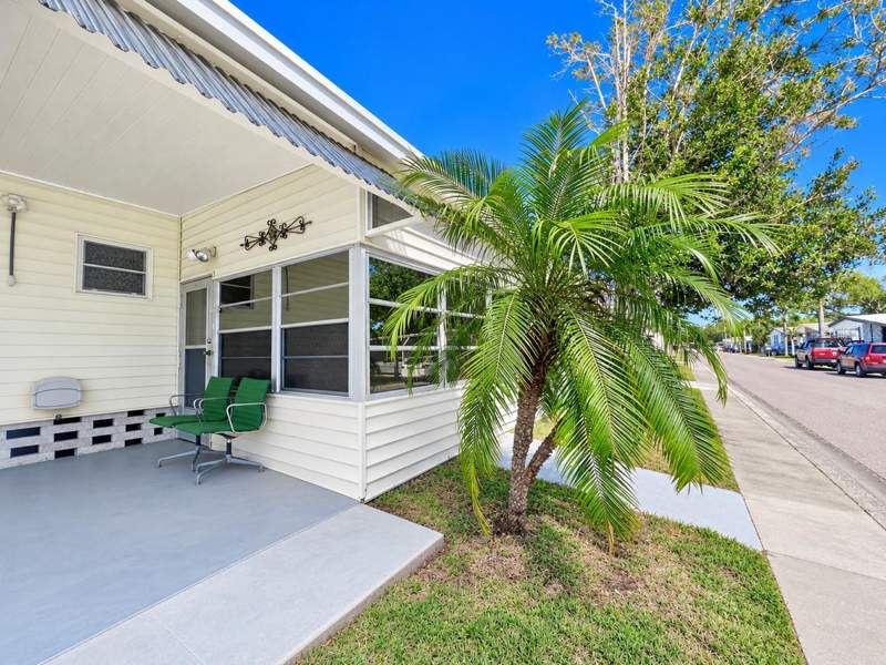 2 bedroom Mobile Home at 1100 Belcher Road #719, Fairway Village Mobile Home Park Unrec, Largo — photo 4
