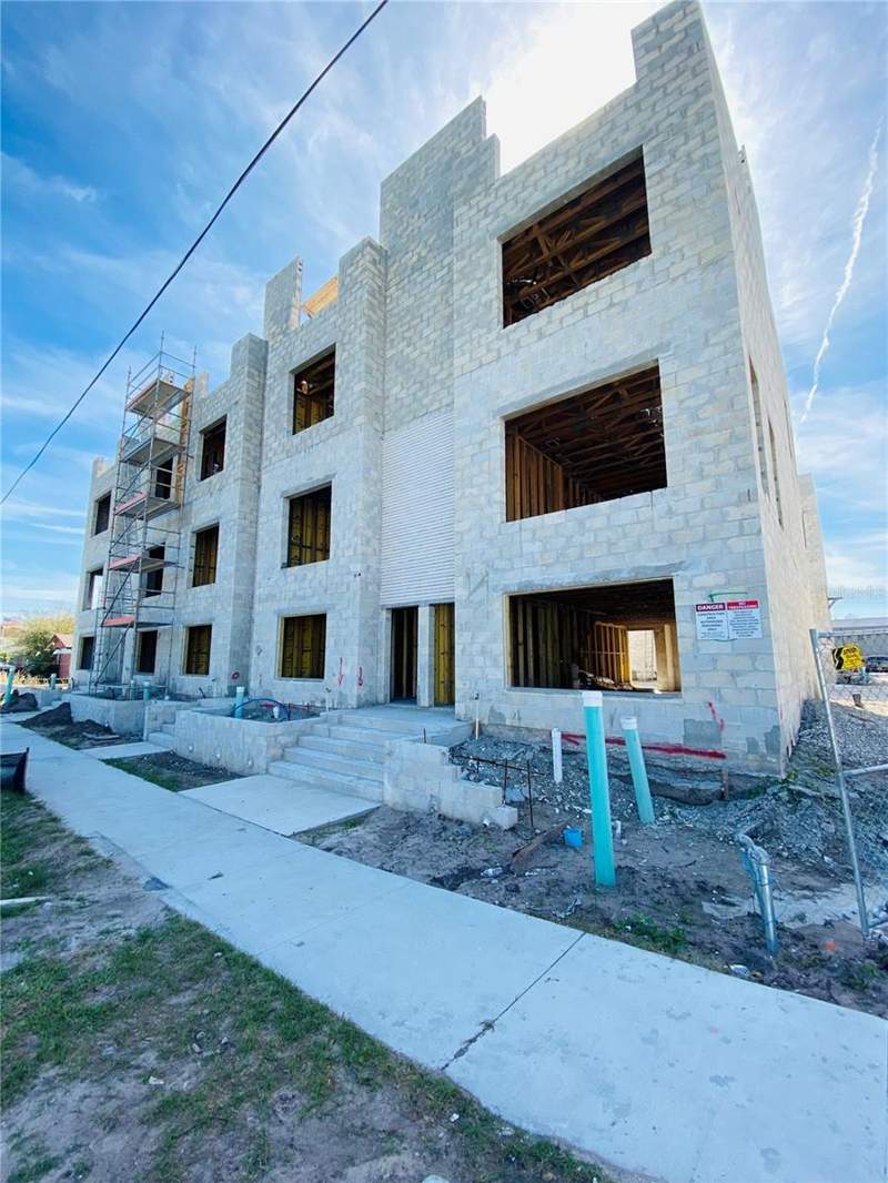 3 bedroom Townhouse at 4723 W Price Avenue #2, Baybridge Rev, Tampa — photo 5
