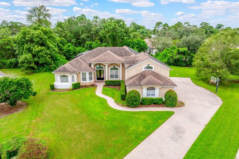 5 bedroom Single Family Residence at 609 Viana Court, Seville Chase, Winter Springs — photo 2
