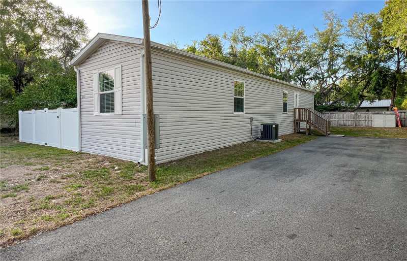 3 bedroom Manufactured Home at 12203 Lantana Avenue, Moon Lake Estates, New Port Richey — photo 1