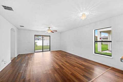 11837 Thicket Wood Drive, Riverview FL - photo 11 of 32