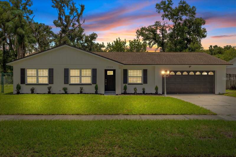 3 bedroom Single Family Residence at 2928 Forest Circle, Brandon Forest Sub, Seffner — photo 2