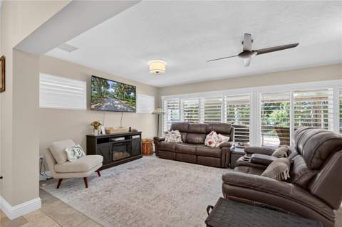 16720 Beauclaire Ct, Tavares FL - photo 6 of 6
