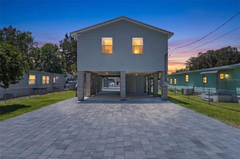 3 bedroom Single Family Residence at 6183 Waverly Road, Weeki Wachee Gardens, Weeki Wachee — photo 2
