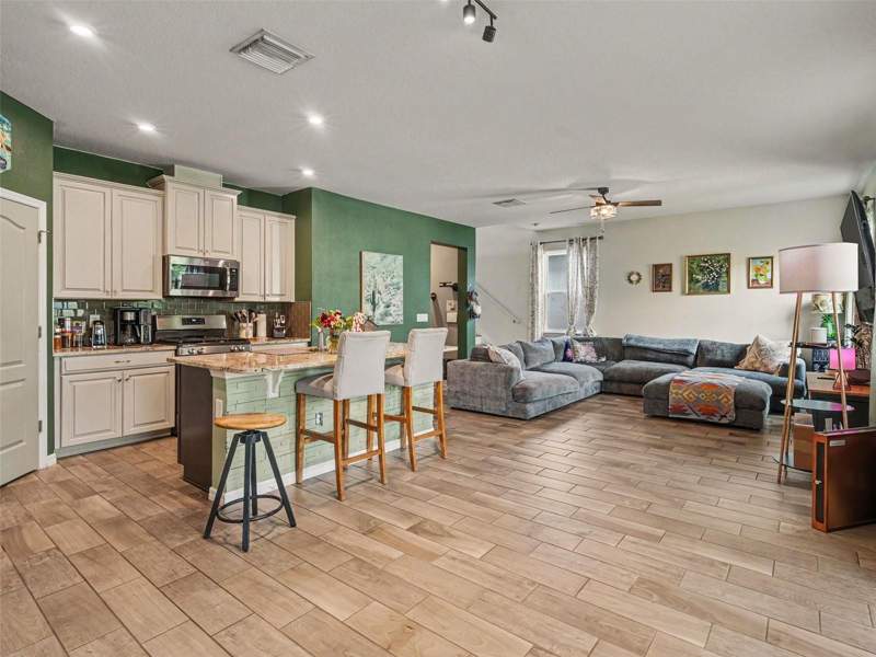 3 bedroom Single Family Residence at 11609 Fringetree Court, Lucaya Lake Club Ph 3, Riverview — photo 4