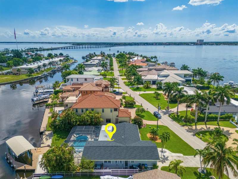 3 bedroom Single Family Residence at 1633 Edith Esplanade, Cape Coral, Cape Coral — photo 1