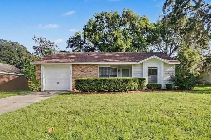 2 bedroom Single Family Residence at 2362 Whitehorse Street, Deltona Lakes Unit 35, Deltona — photo 1