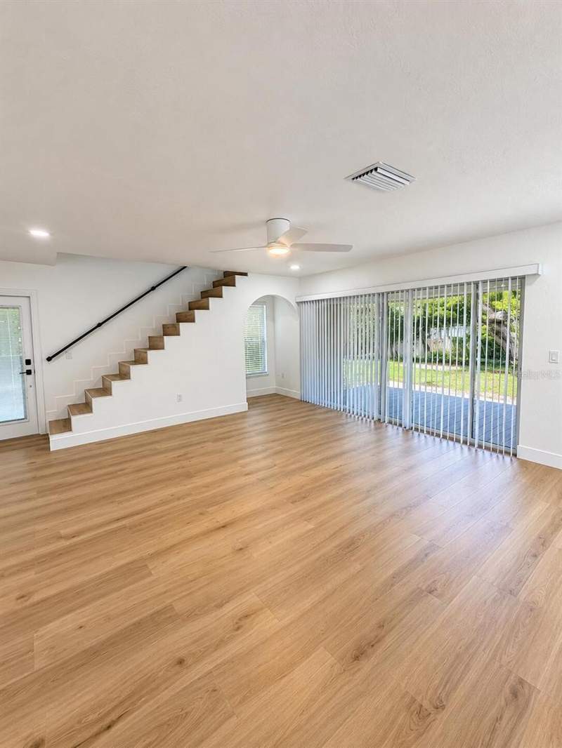3 bedroom Single Family Residence at 447 Zephyr Road, South Venice, Venice — photo 5