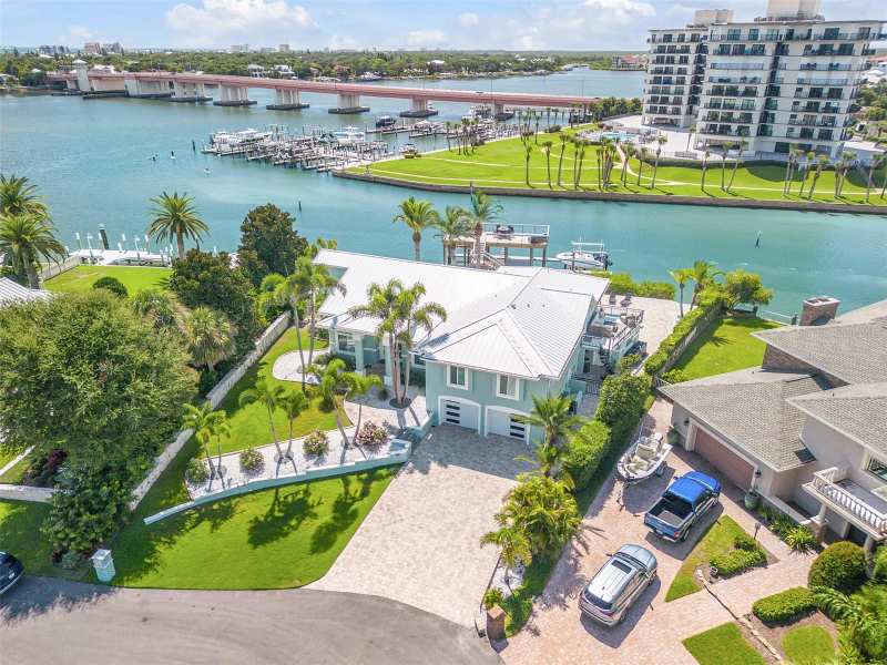 6 bedroom Single Family Residence at 444 Quay Assisi Court, Venezia Unit 07, New Smyrna Beach — photo 1