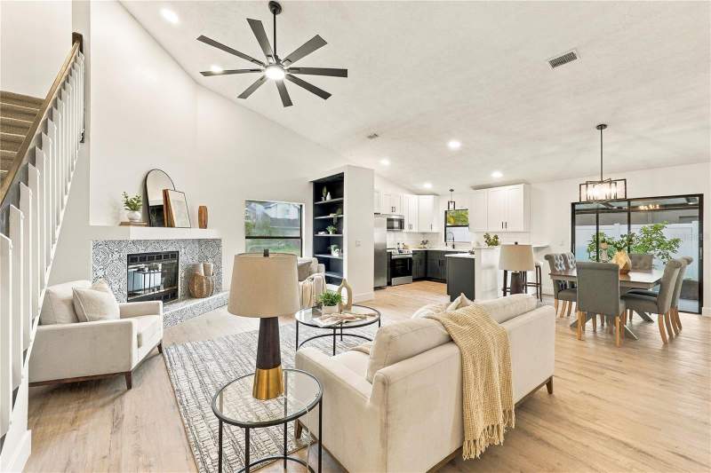 3 bedroom Single Family Residence at 11233 Elmfield Drive, Country Run Unit 3, Tampa — photo 2
