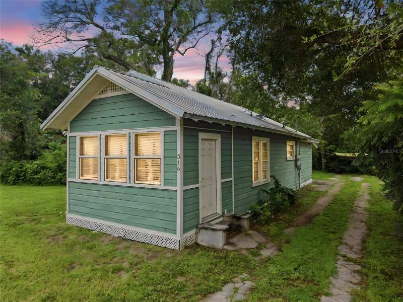 3 bedroom Single Family Residence at 316 S Amelia Avenue, Lot Z Sub, Deland — photo 1