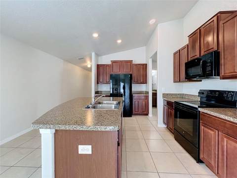 36095 Carriage Pine Court, Zephyrhills FL - photo 8 of 28