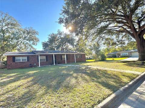 5515 NW 27Th Terrace, home for sale in Gainesville 32653
