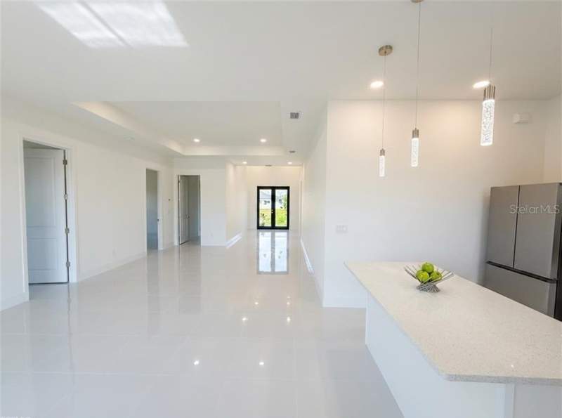4 bedroom Single Family Residence at 2726 NW 41st Place, Cape Coral, Cape Coral — photo 4