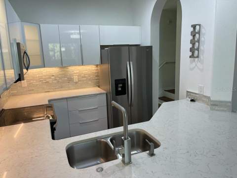 3153 Capri Isle Way, Orlando FL - photo 11 of 39