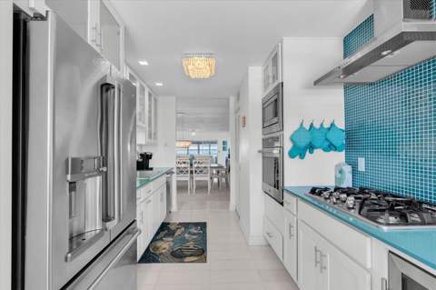 6020 Shore Boulevard #412, Gulfport FL - photo 24 of 54