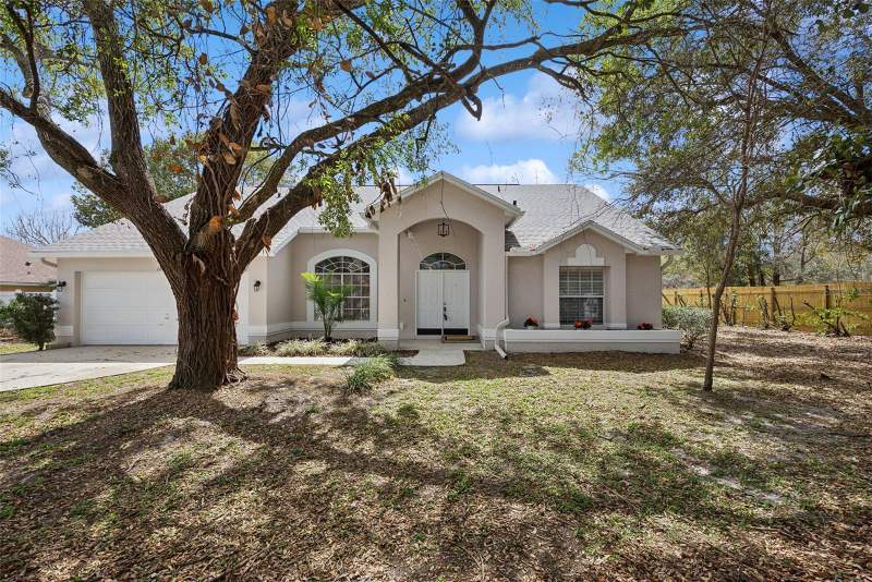 Lake Rogers EstatesHomes for Sale in Oviedo, FL