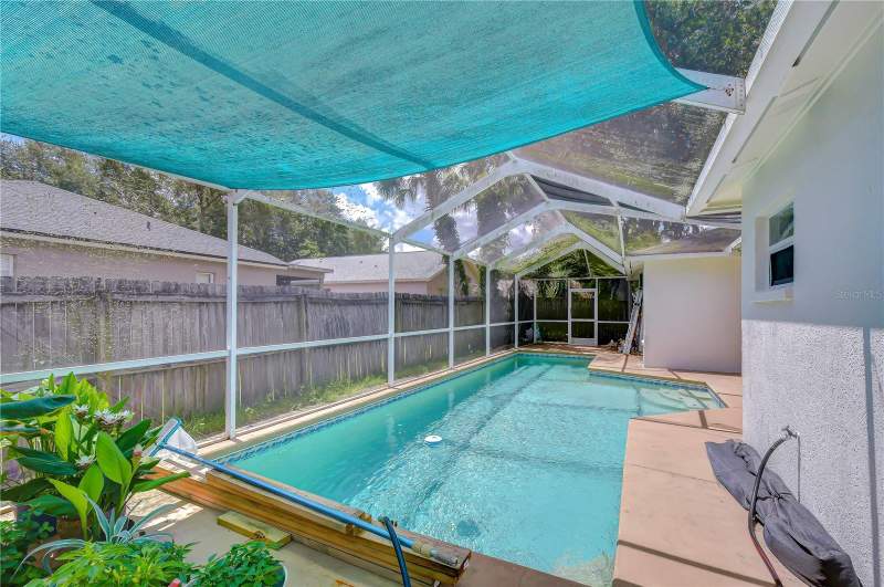5 bedroom Single Family Residence at 4822 Portobello Circle, Bloomingdale, Valrico — photo 2