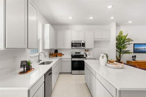731 Blissful Gardens Way, Apopka FL - photo 12 of 32