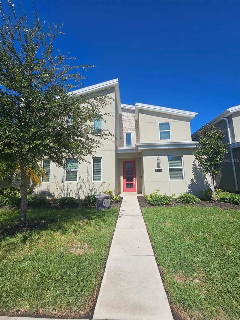 8 bedroom Single Family Residence at 4557 Target Boulevard, Cove At Storey Lake II, Kissimmee — photo 1