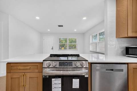 7037 69th Street, Pinellas Park FL - photo 11 of 55