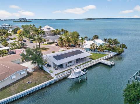 1866 Venetian Point Drive, Clearwater FL - photo 6 of 6
