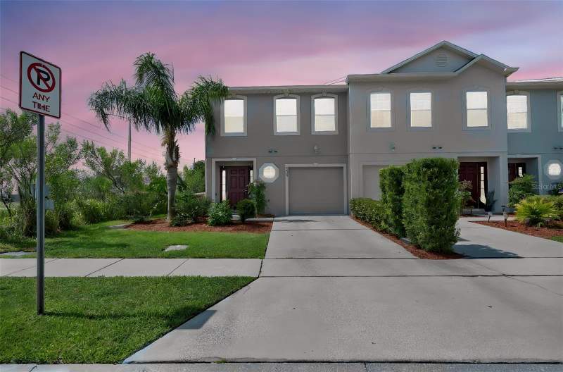 3 bedroom Townhouse at 2900 CLARABELLE COURT, EAGLE BAY PH 1, KISSIMMEE — photo 1