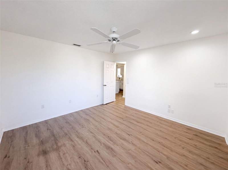 2 bedroom Single Family Residence at 9454 Mississippi Run, Glen Hills Village, Weeki Wachee — photo 4