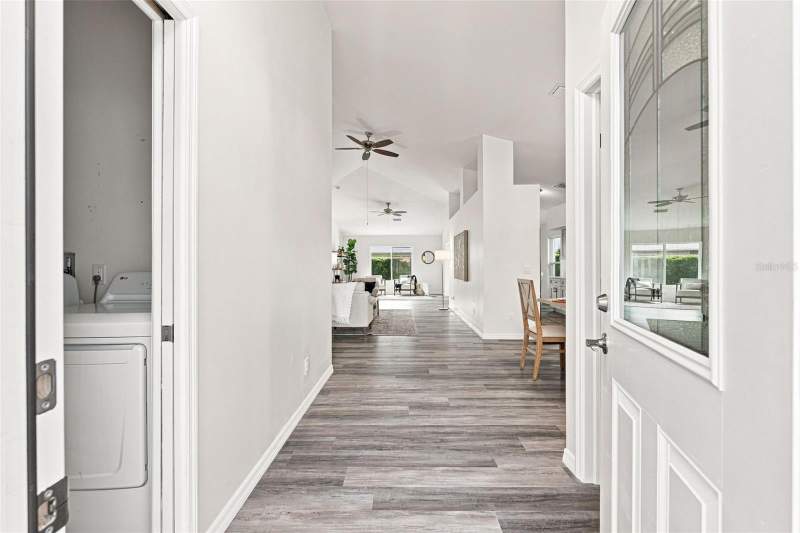 3 bedroom Single Family Residence at 924 Harbor Town Drive, Chestnut Creek Patio Homes, Venice — photo 4