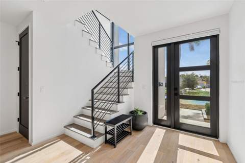 94 W Davis Blvd., Tampa FL - photo 12 of 99