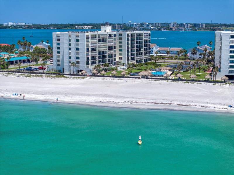 2 bedroom Condominium at 1400 Gulf Boulevard #804, Sand Key Condo-South Beach 1, Clearwater Beach — photo 2