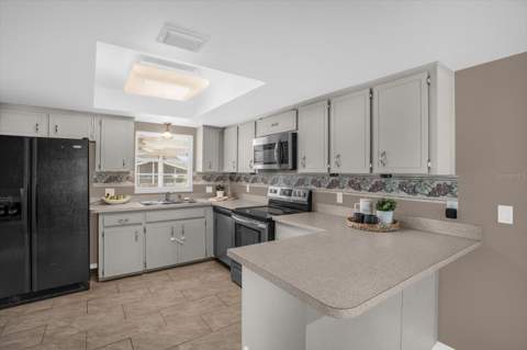606 Iris Street, Altamonte Springs FL - photo 11 of 40