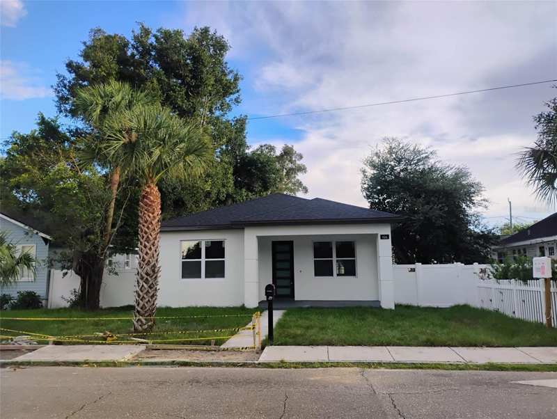 4 bedroom Single Family Residence at 926 11th Avenue, Greenwood Park, St Petersburg — photo 1