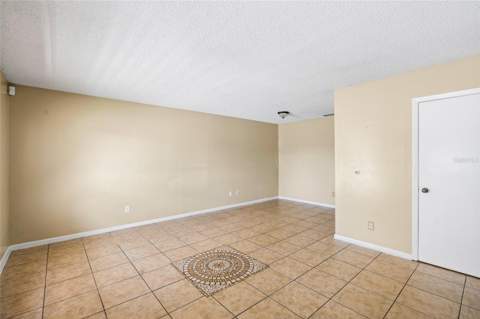 7221 Northbridge Boulevard, Tampa FL - photo 6 of 35