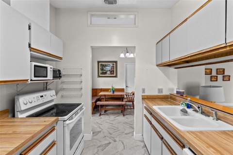 283 W Celery Circle, Oviedo FL - photo 9 of 27