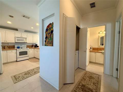 209 S Port Royal Lane, Apollo Beach FL - photo 24 of 38