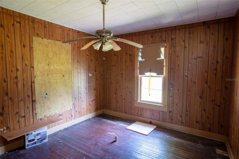3 bedroom Single Family Residence at 14962 NE US Highway 301, Brannings 1st Add To Waldo, Waldo — photo 5