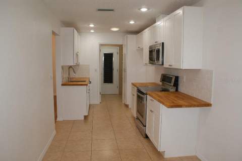 7445 Crestwood Drive, Weeki Wachee FL - photo 14 of 44