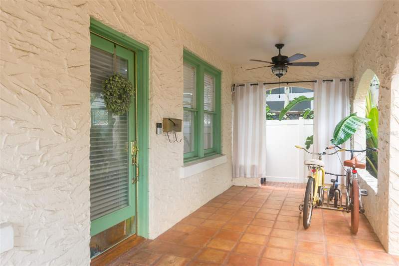 2 bedroom Single Family Residence at 2912 W Neptune Street, Palma Ceia Park, Tampa — photo 2