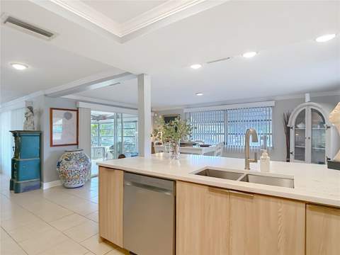 4237 Headsail Drive, New Port Richey FL - photo 16 of 52