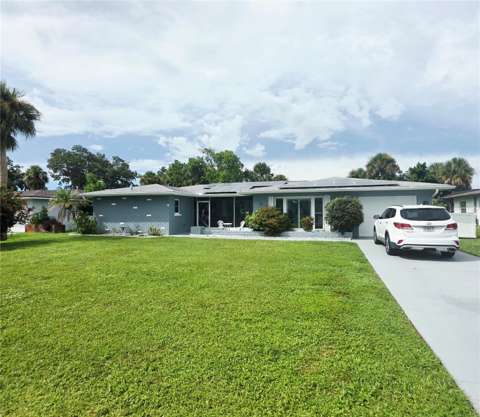 16 Oakland Hills Place, home for sale in Rotonda West 33947