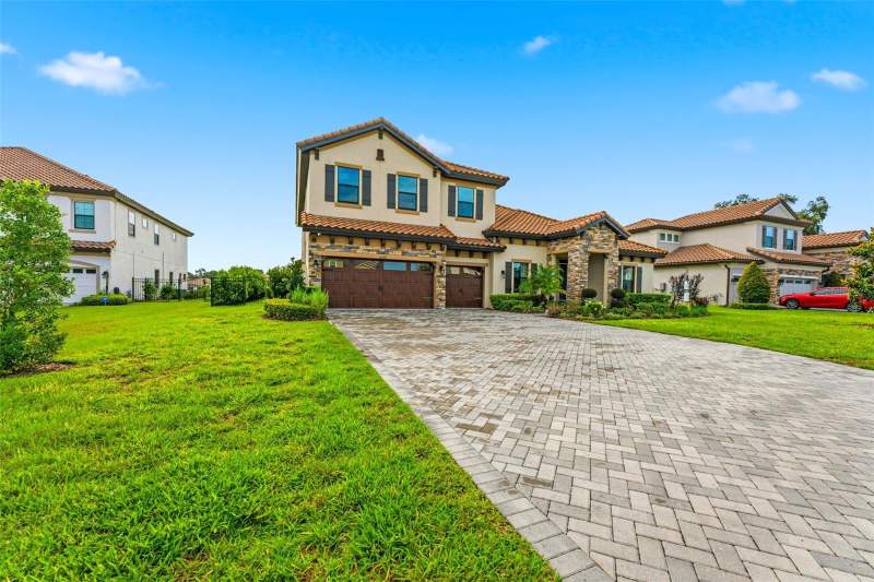 5 bedroom Single Family Residence at 10370 Meadowrun Drive, Creek Rdg Preserve Ph 1, Lithia — photo 2