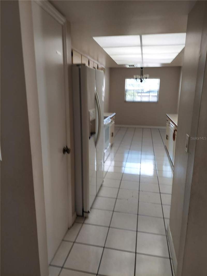 4 bedroom Single Family Residence at 8139 Laurel Tree Drive, Sand Lake Hills Sec 10, Orlando — photo 3