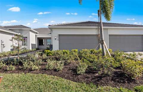 18734 Indian Rock Place, gated community for sale in Lakewood Ranch